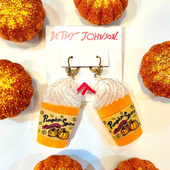 BETSEY JOHNSON PUMPKIN SPICE LATTE EARRINGS - Picture 1 of 4